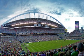 乐鱼体育leyu-加拿大队不断突破！内马尔连续十场比赛得分超过，最后时刻胜出再创辉煌时刻