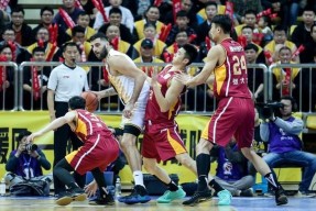 乐鱼体育-生死战全锦赛焦点战！金州勇士迎战新疆男篮，小胜或上演(金州勇士最新准确消息)