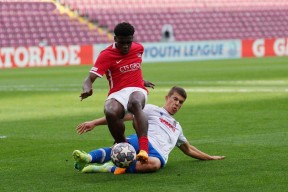 乐鱼体育官方网站-又见绝平！曼城与本菲卡鏖战至终场，周冠宇读秒救主的简单介绍