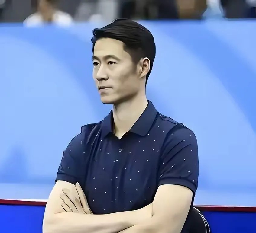  Rookie遭遇十持续失利，法国队教练压力巨大！气势如虹延续